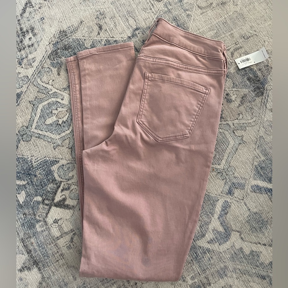 NWT Old Navy Rockstar size 4